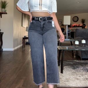 ❗️SOLD❗️Bell bottom mom jeans